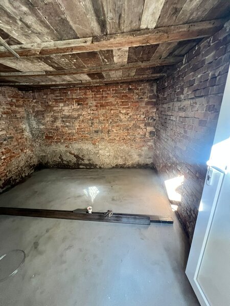 Vatra Luminoasa, casa singur curte,